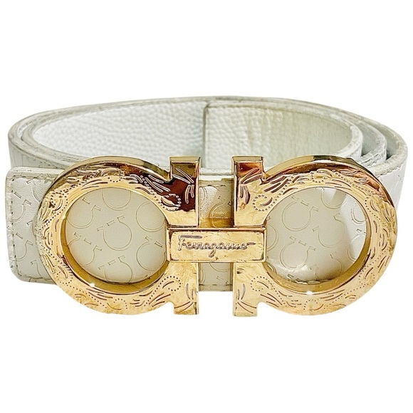 Salvatore Ferragamo Vintage White Gancini Engraved Leather Belt with Gold Buckle - Picture 4 of 7